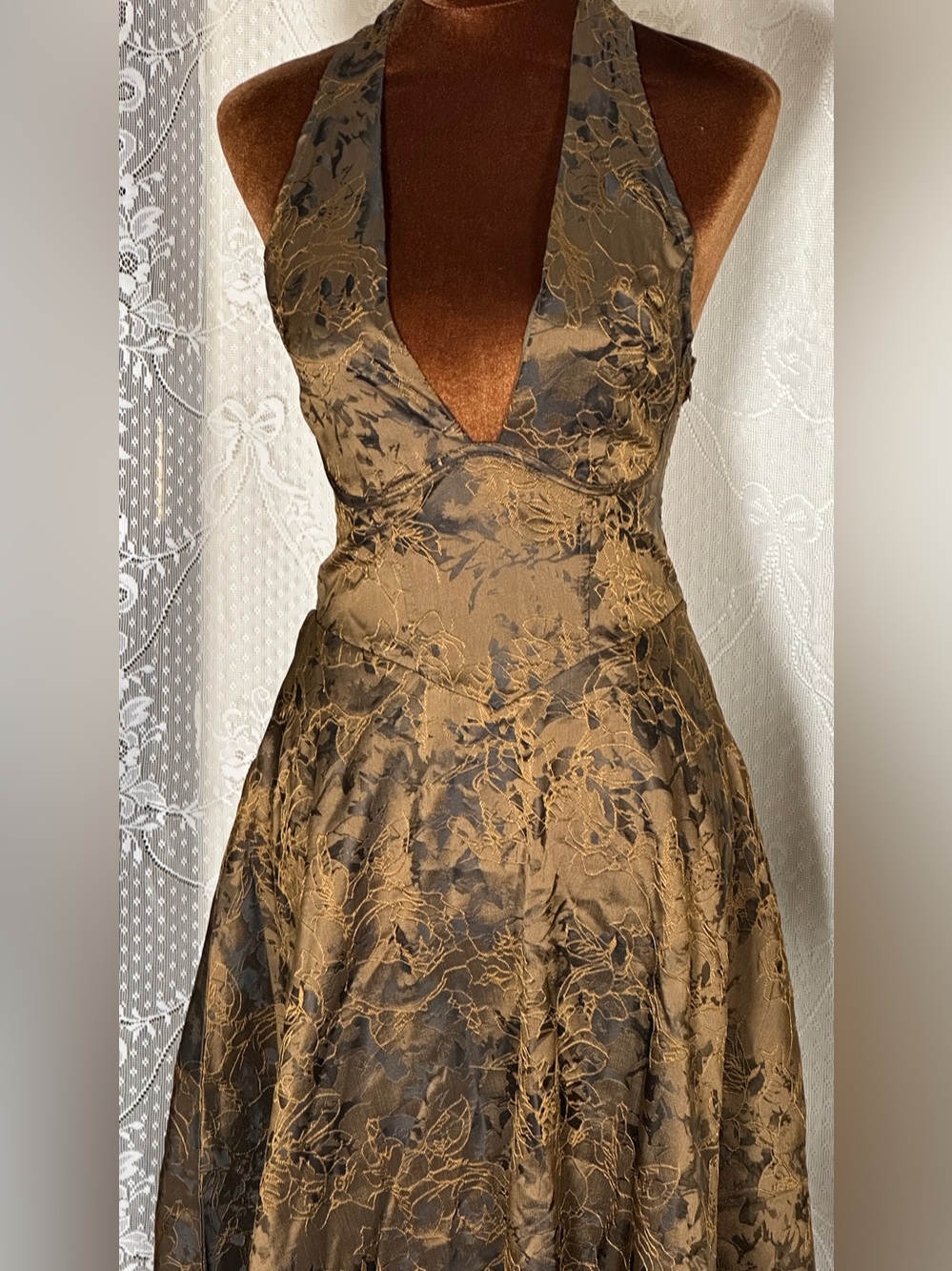 Elegant Brown Floral Halter Dress - Picture 4 of 7